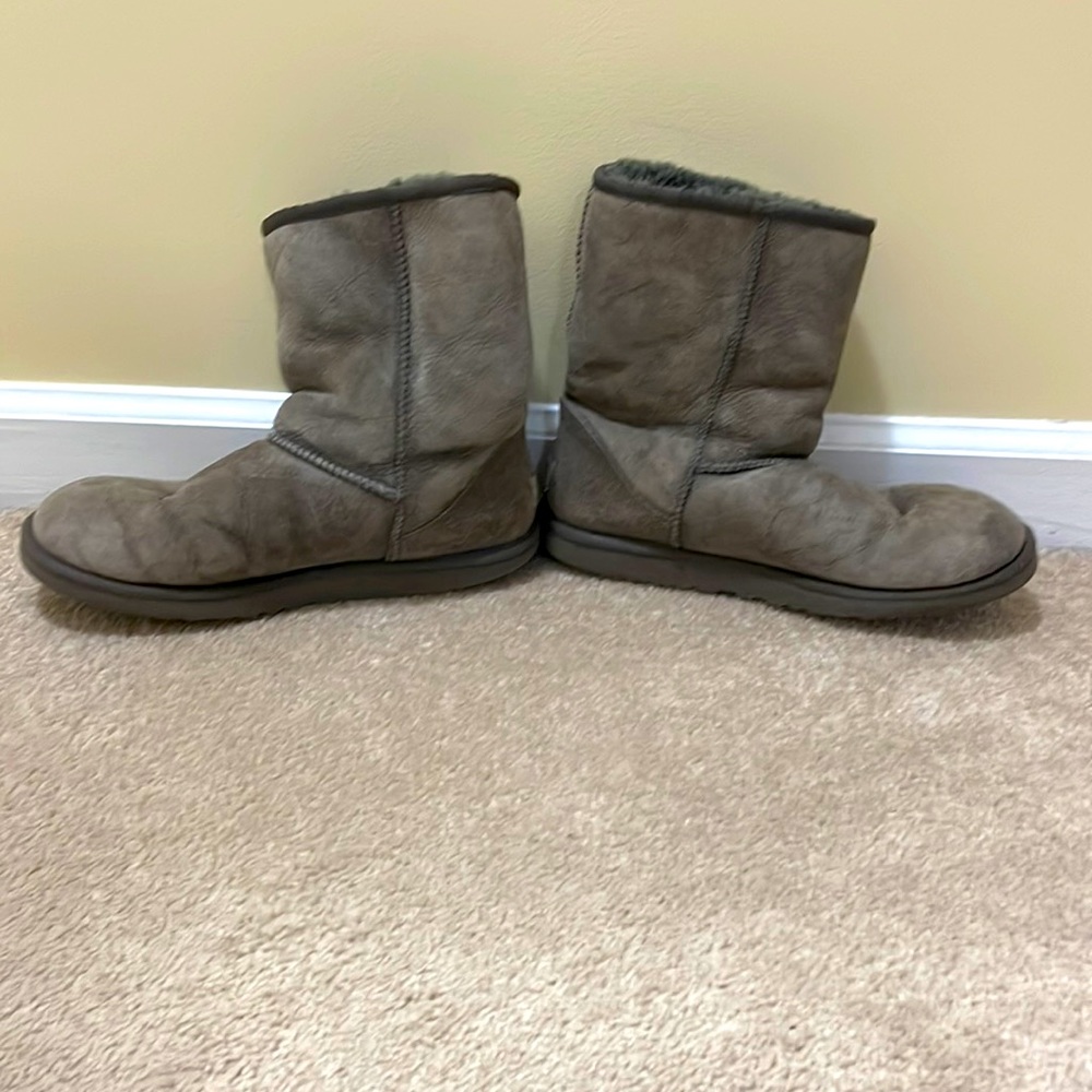 Grey Ugg short boots, used